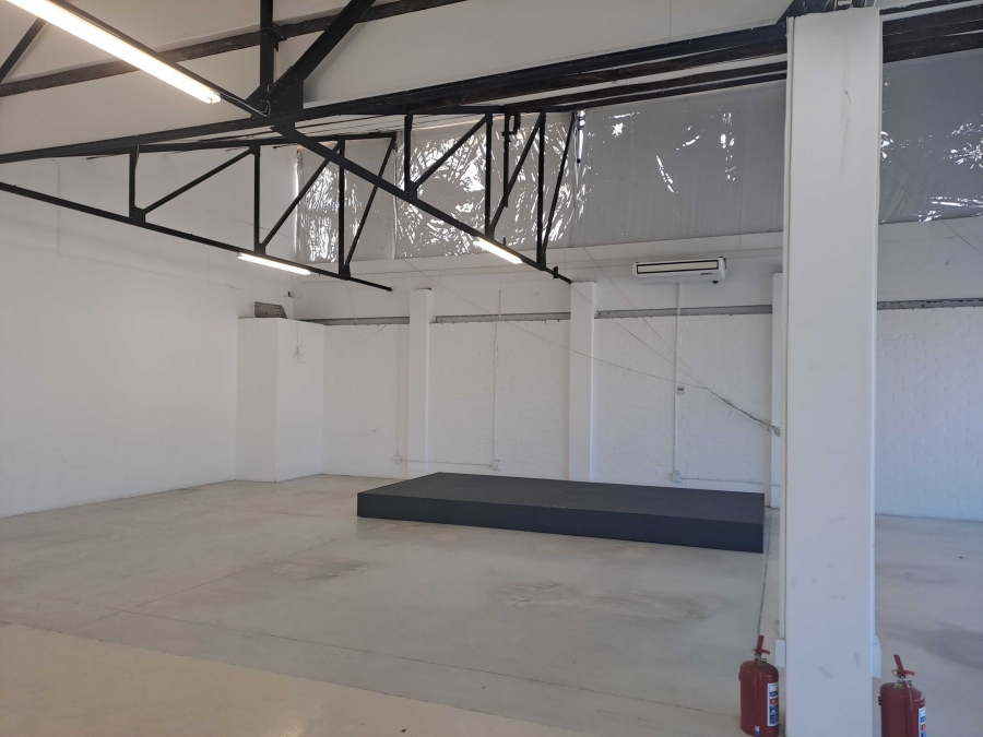To Let commercial Property for Rent in Paarden Eiland Western Cape